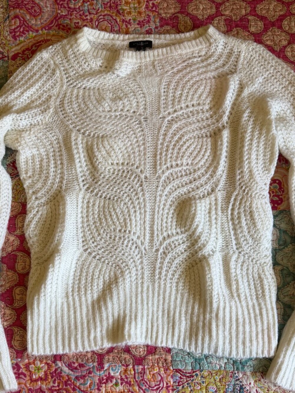 Classic Ann Taylor Factory White Knit Sweater Size S Beautiful Weave